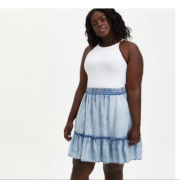 Mini Chambray Skirt Torrid Size 1 - Picture 3 of 7